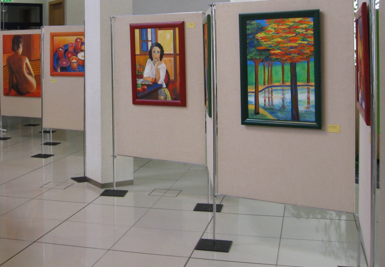 Bilder, die in der Ausstellung in der Sparkasse TIR 2009 gezeigt werden